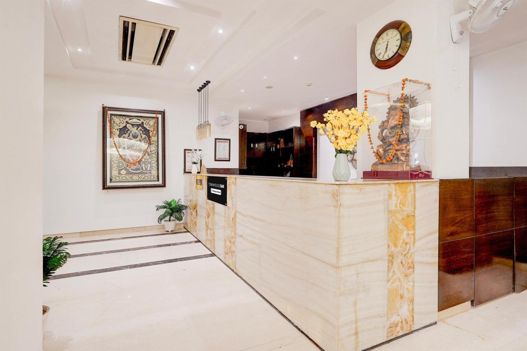 Townhouse Oak Agra Near Sultanganj Puliya Formerly Bb Grand 外观 照片