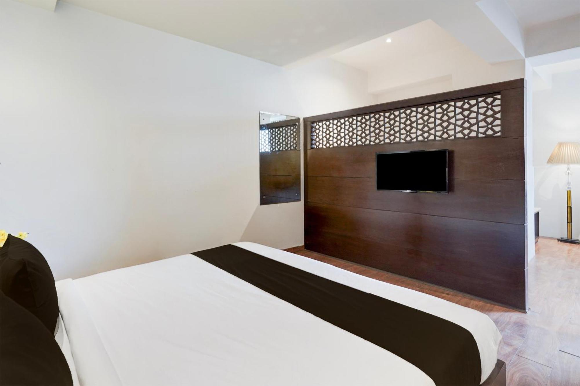 Townhouse Oak Agra Near Sultanganj Puliya Formerly Bb Grand 外观 照片