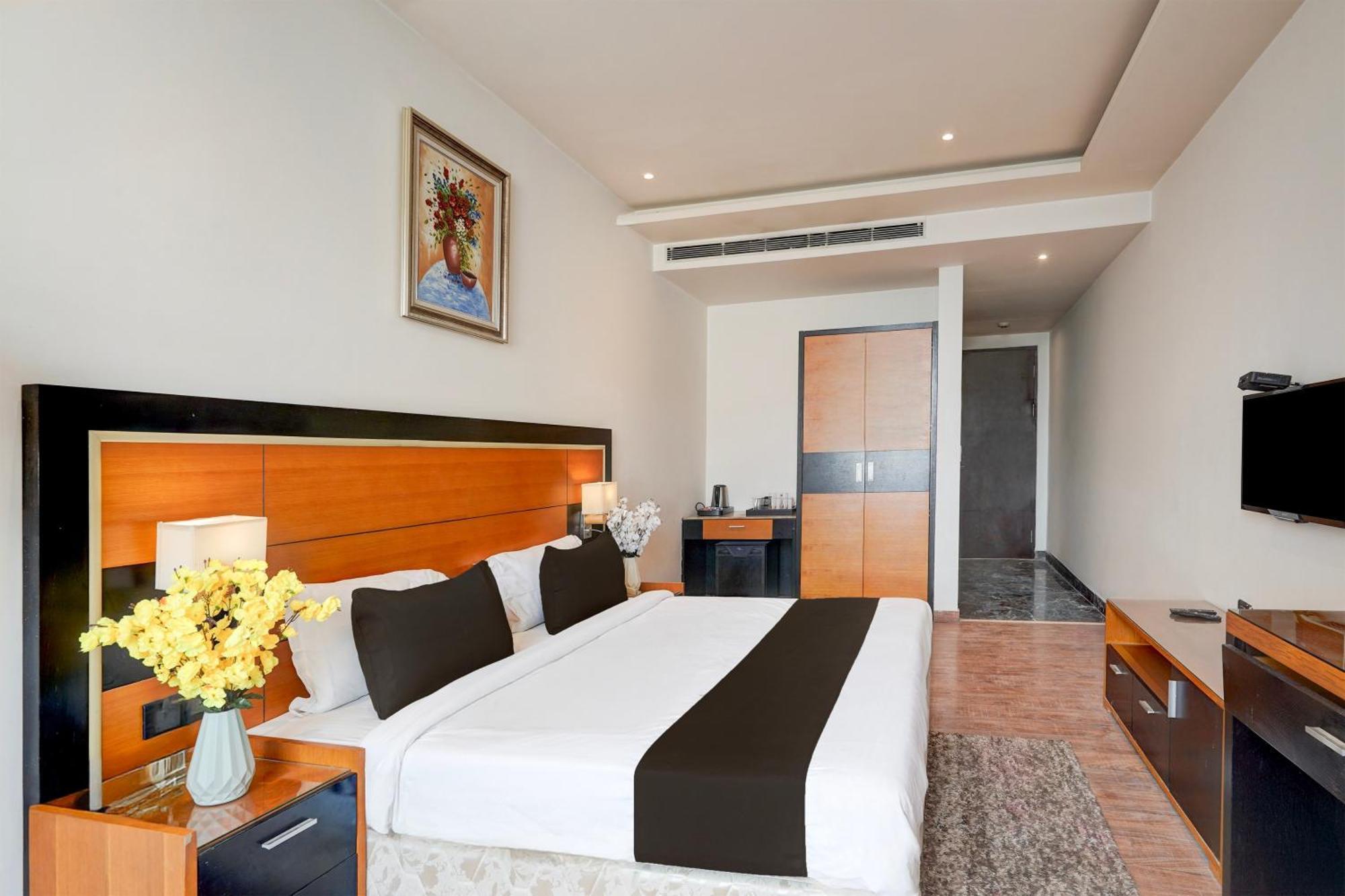 Townhouse Oak Agra Near Sultanganj Puliya Formerly Bb Grand 外观 照片