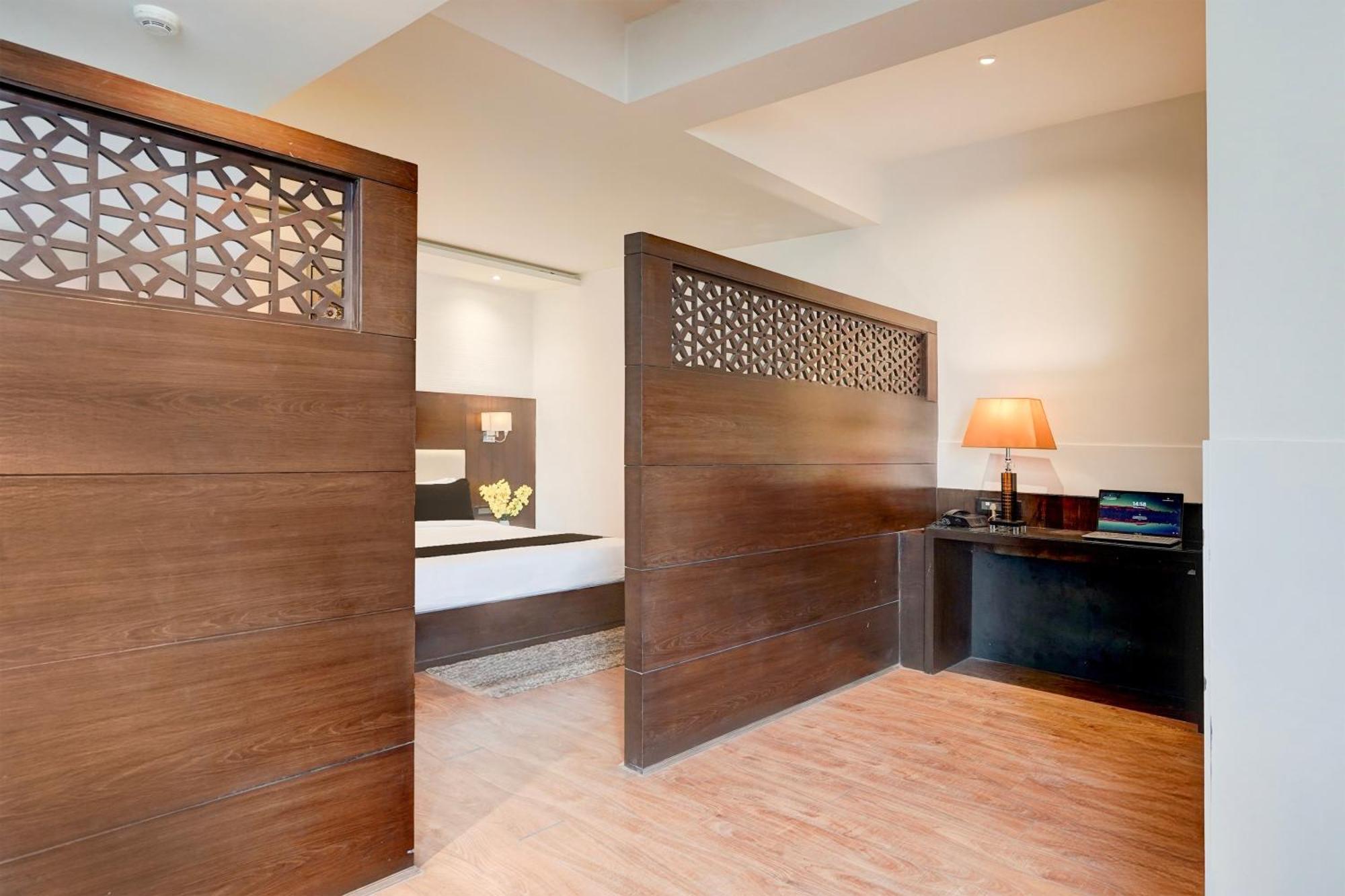Townhouse Oak Agra Near Sultanganj Puliya Formerly Bb Grand 外观 照片