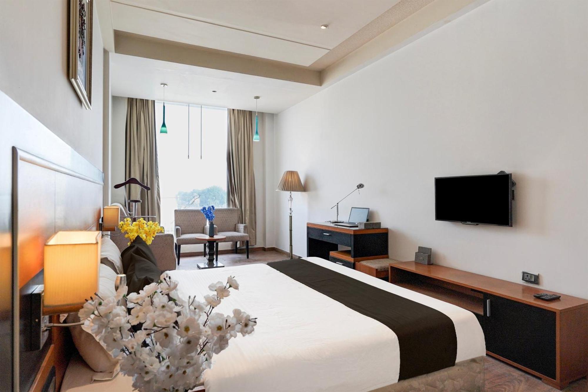 Townhouse Oak Agra Near Sultanganj Puliya Formerly Bb Grand 外观 照片